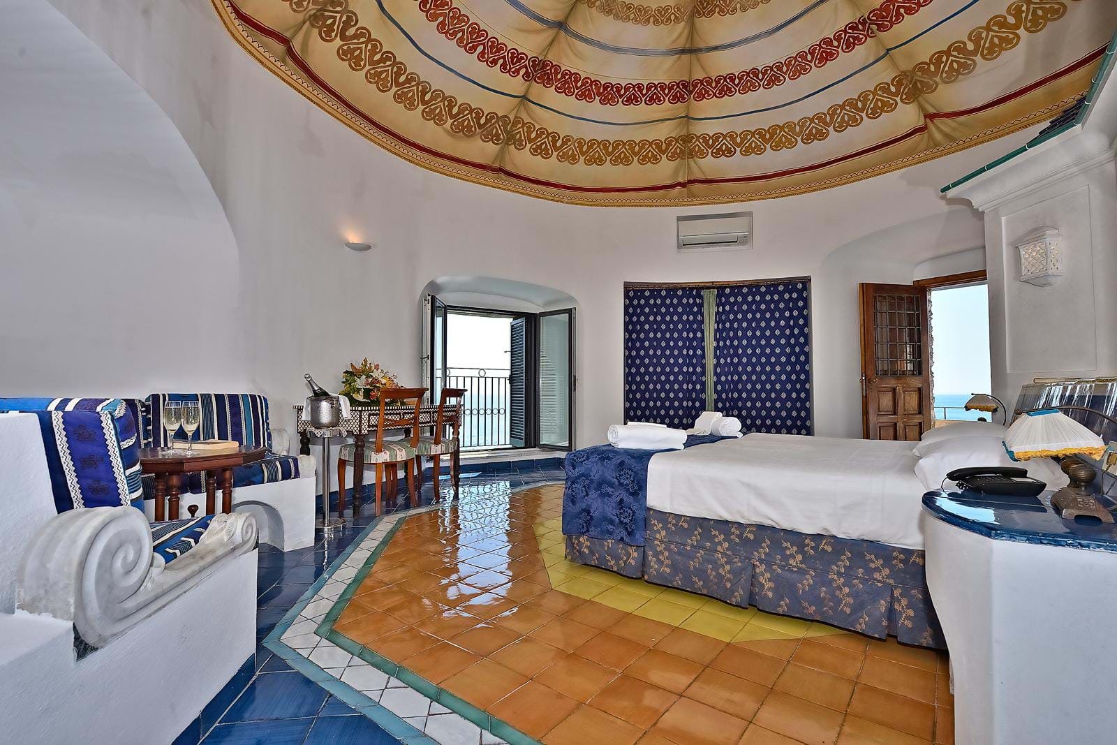 Amalfi, 17