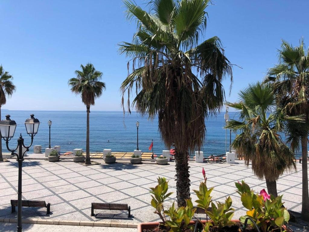 Bagnara Calabra, 01