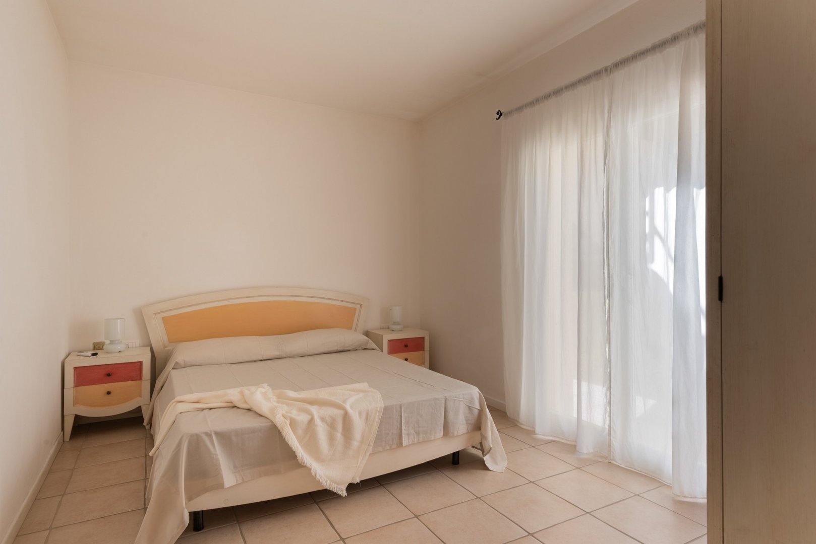 Baja Sardinia, 28
