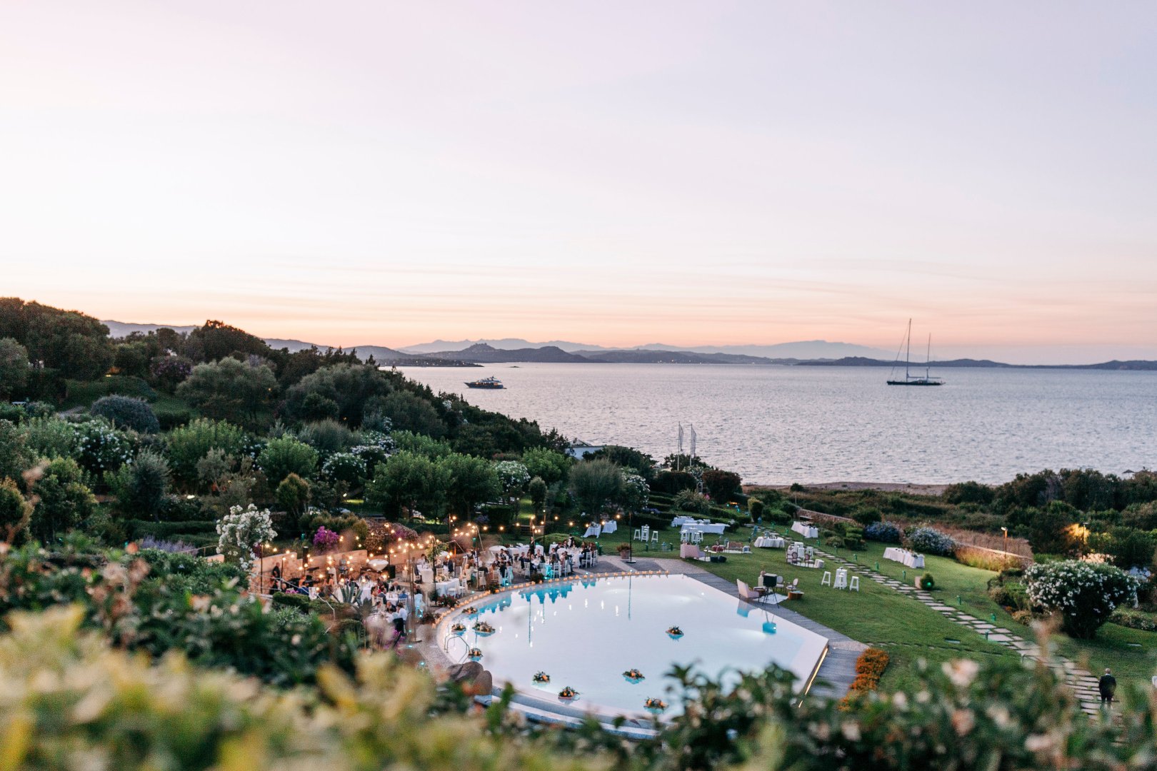 Baja Sardinia, 12
