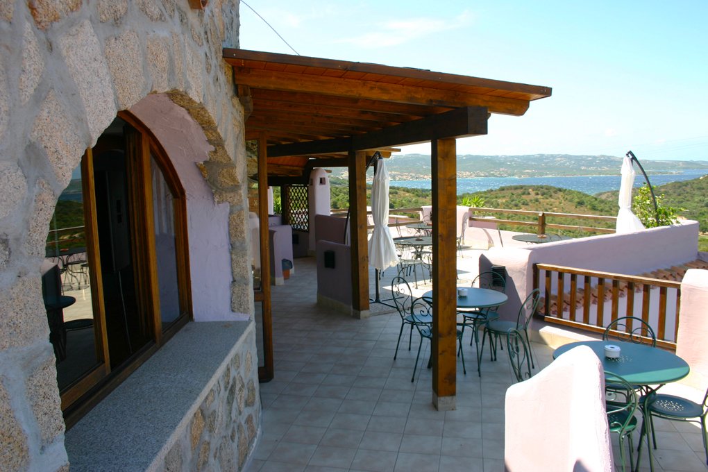 Baja Sardinia, 11