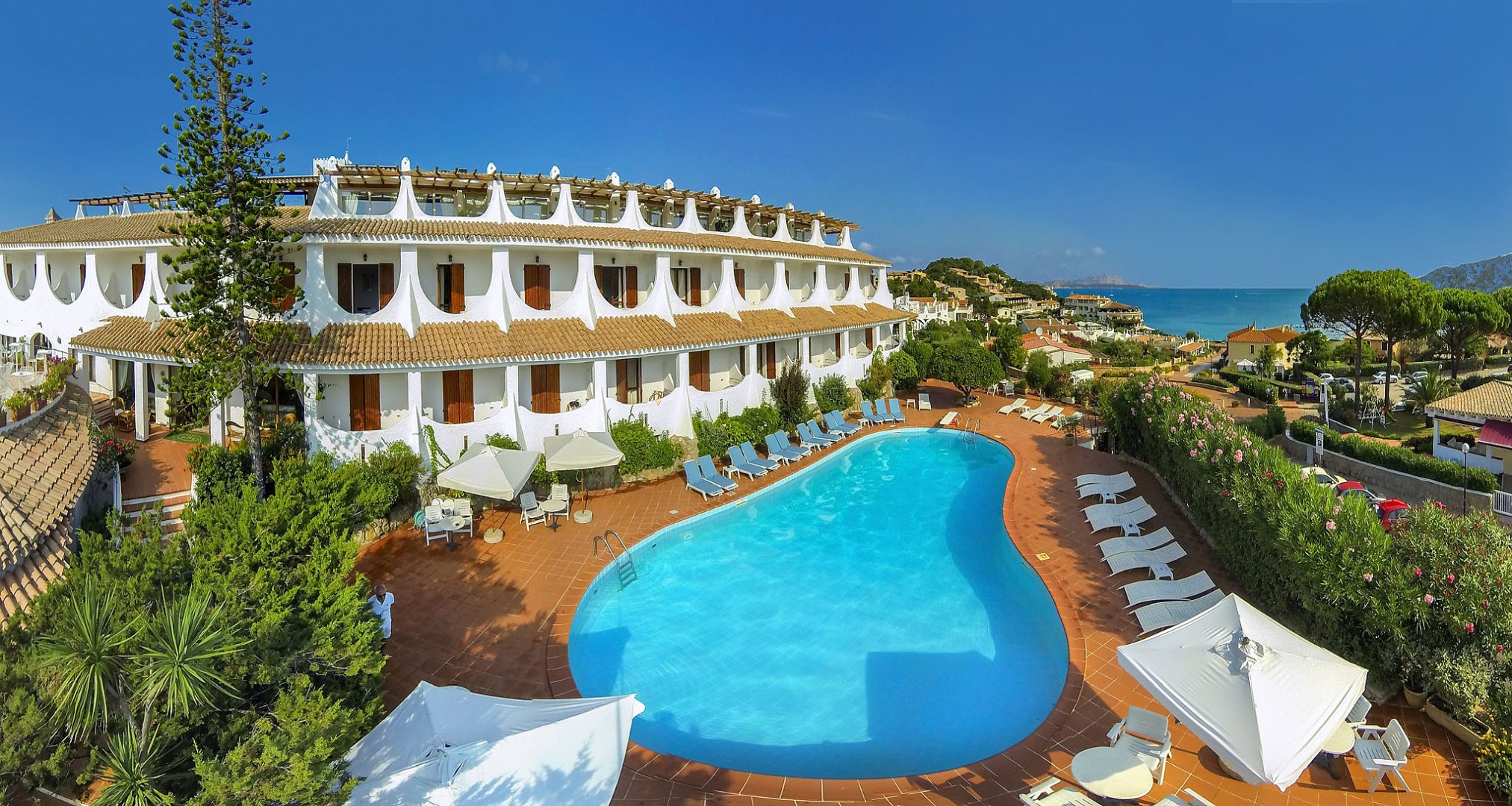 Baja Sardinia, 14
