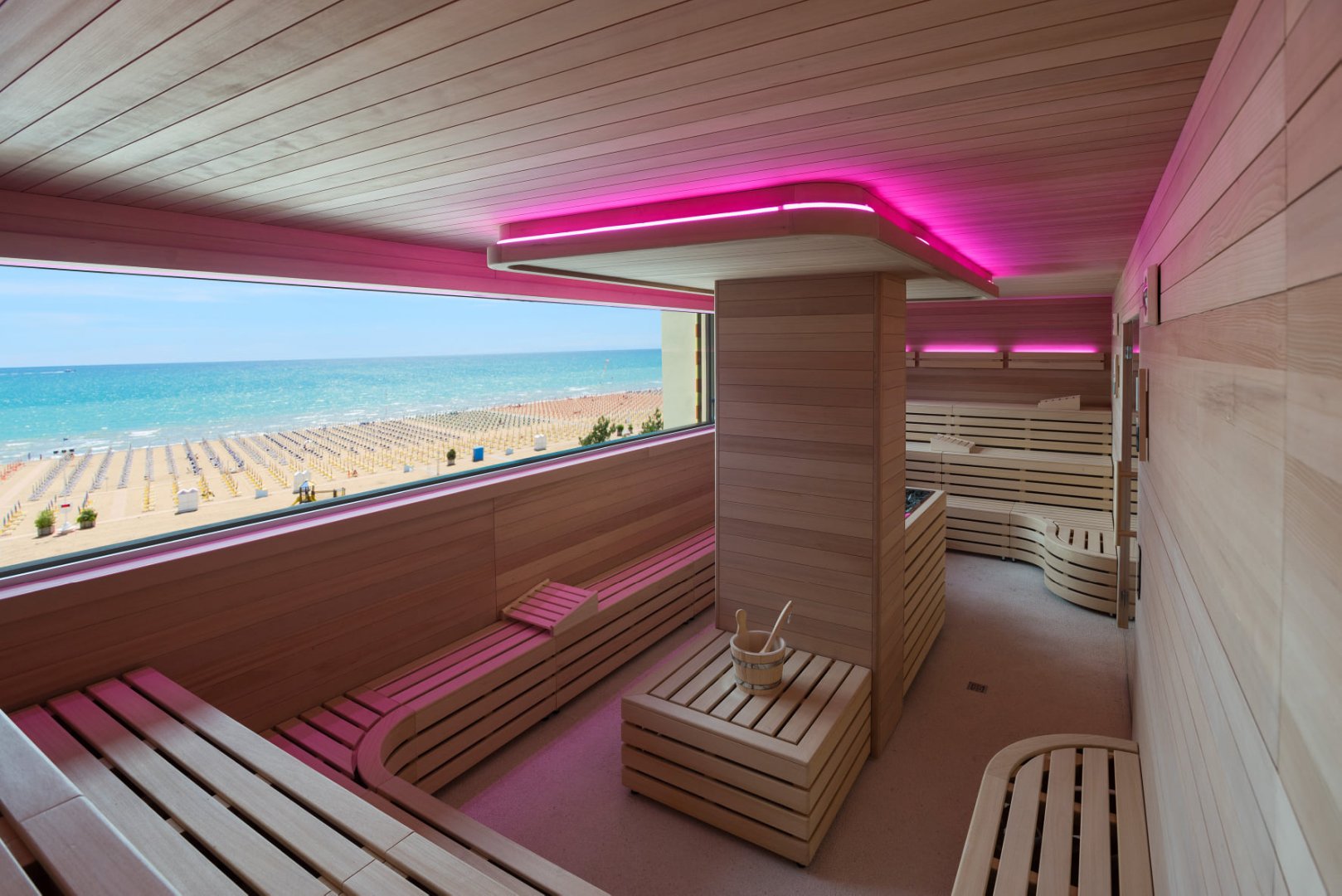 Bibione, 12