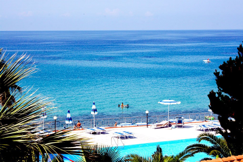 Capo Vaticano, 02