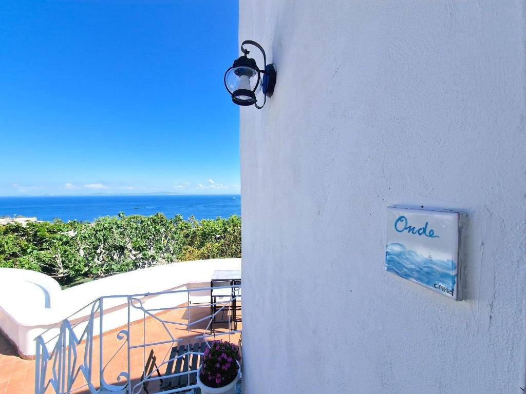 Capri, 11