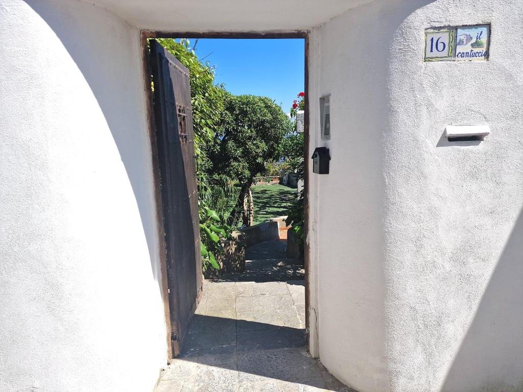 Capri, 13