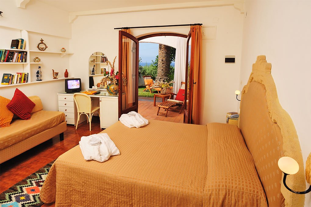 Cefalù, 11