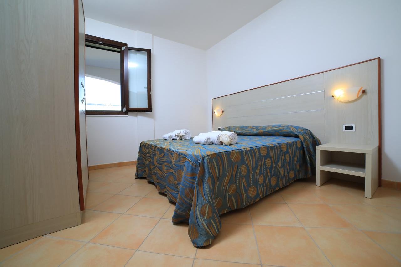 Porto Cesareo, 10
