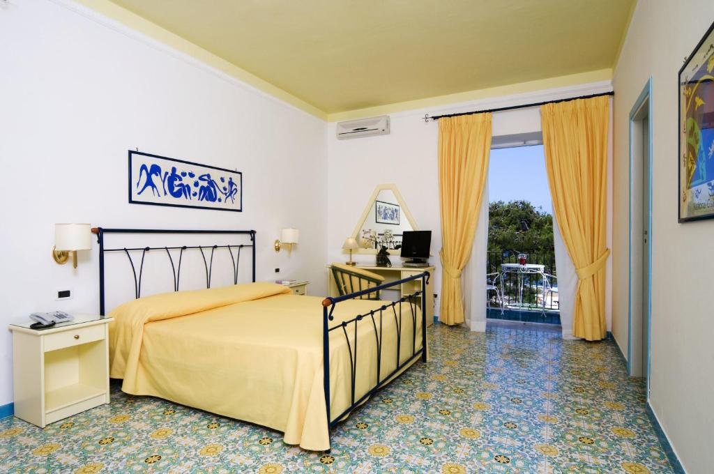 Forio d'Ischia, 11