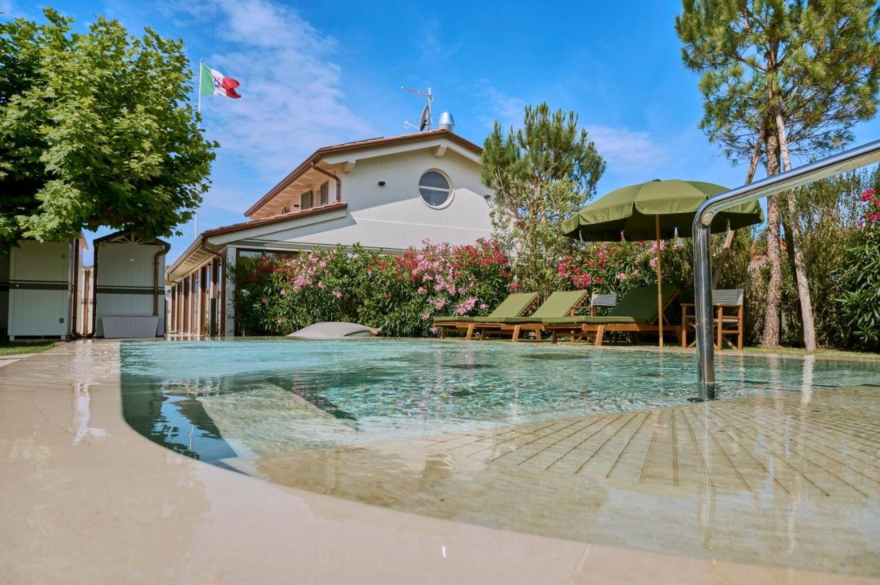 Forte dei Marmi, 18