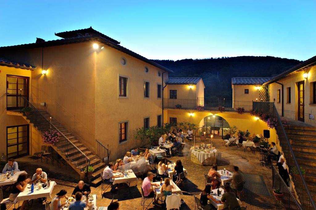 San Gimignano, 13