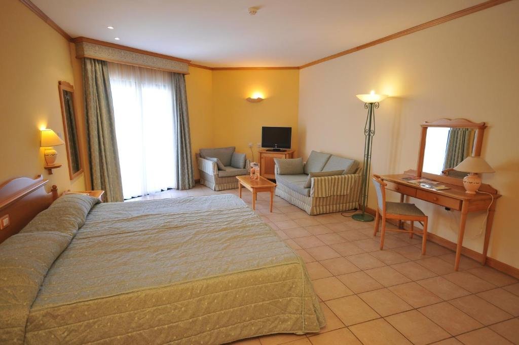 Gozo, 10