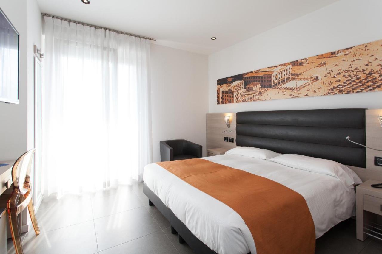 Lido di Jesolo, 16