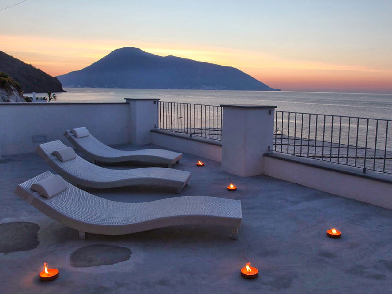 Isola di Lipari, 25