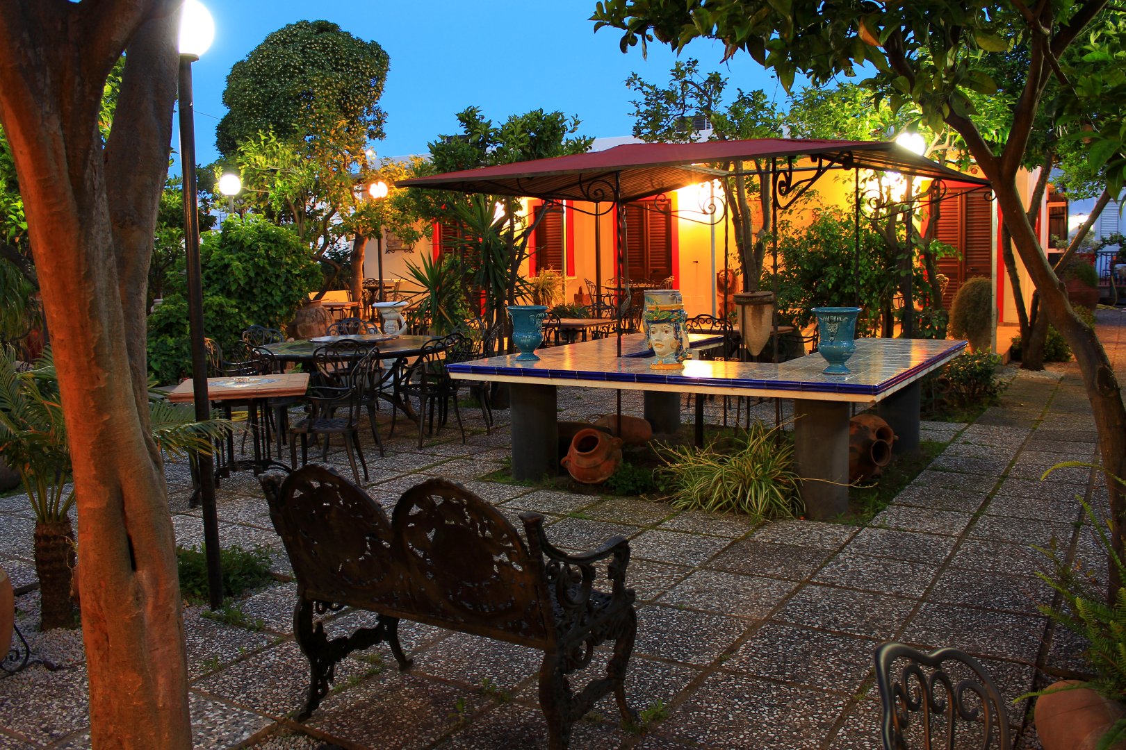 Isola di Lipari, 16