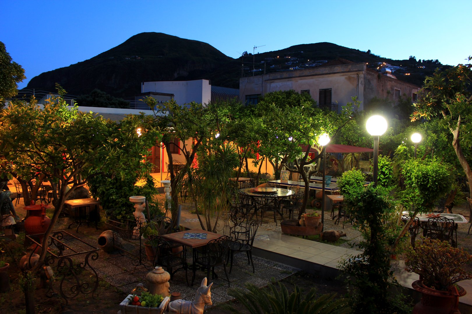 Isola di Lipari, 17