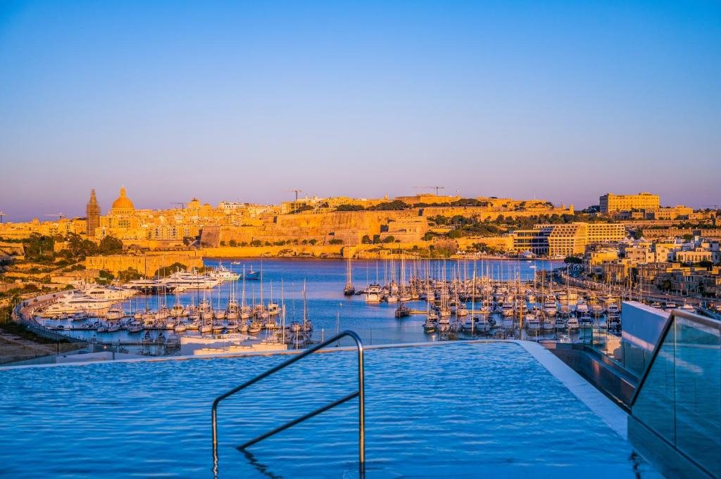 Sliema, 01