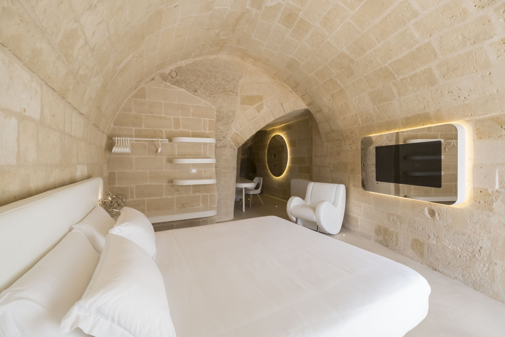 Matera, 16