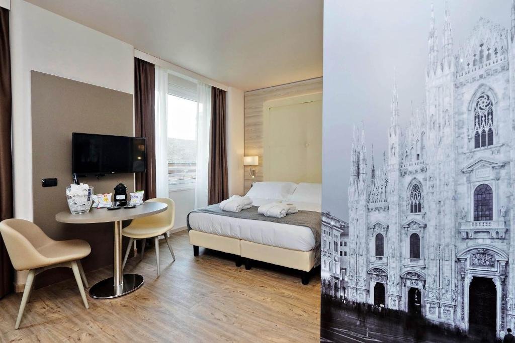 Milano Centro Storico, 01