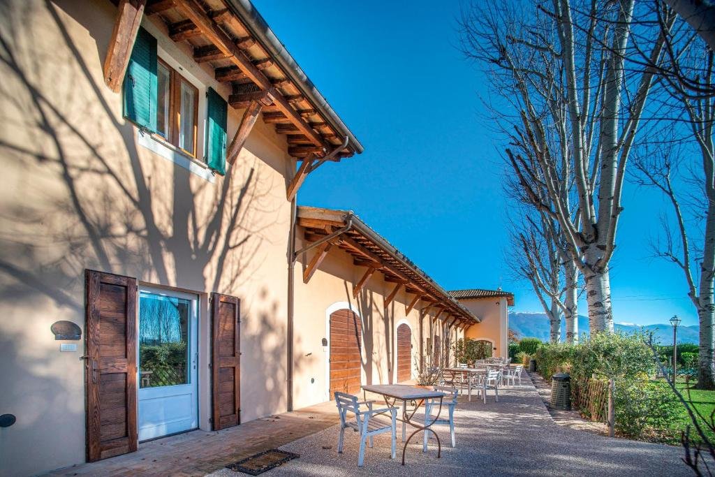 Montefalco, 16