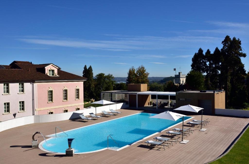 Oleggio Castello, 12