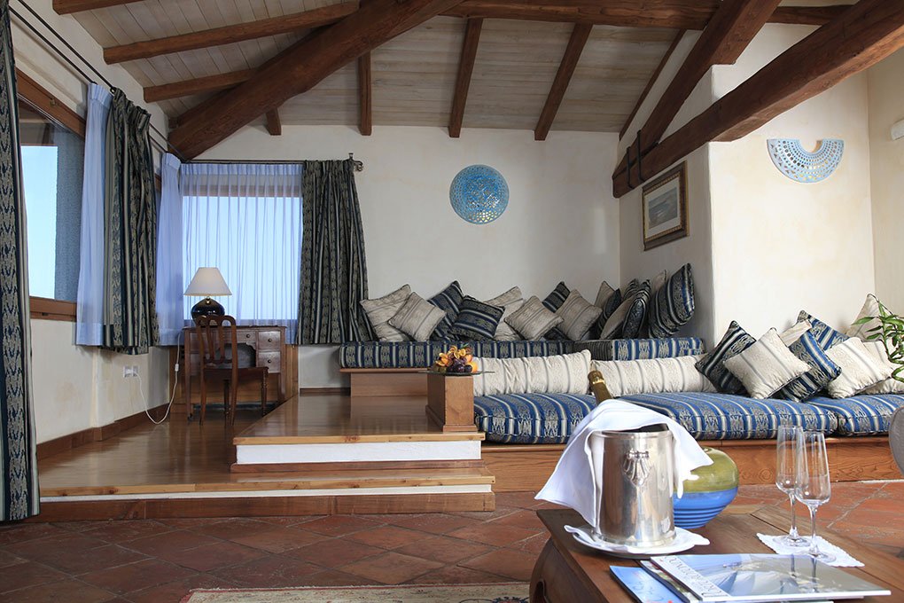 Porto Rotondo, 25