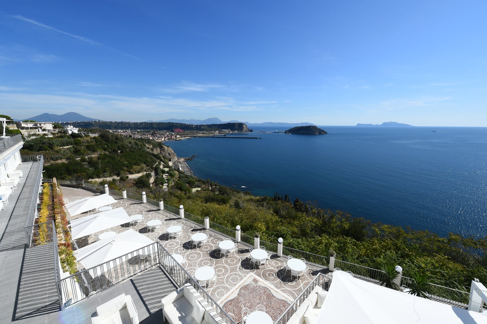 Pozzuoli, 01