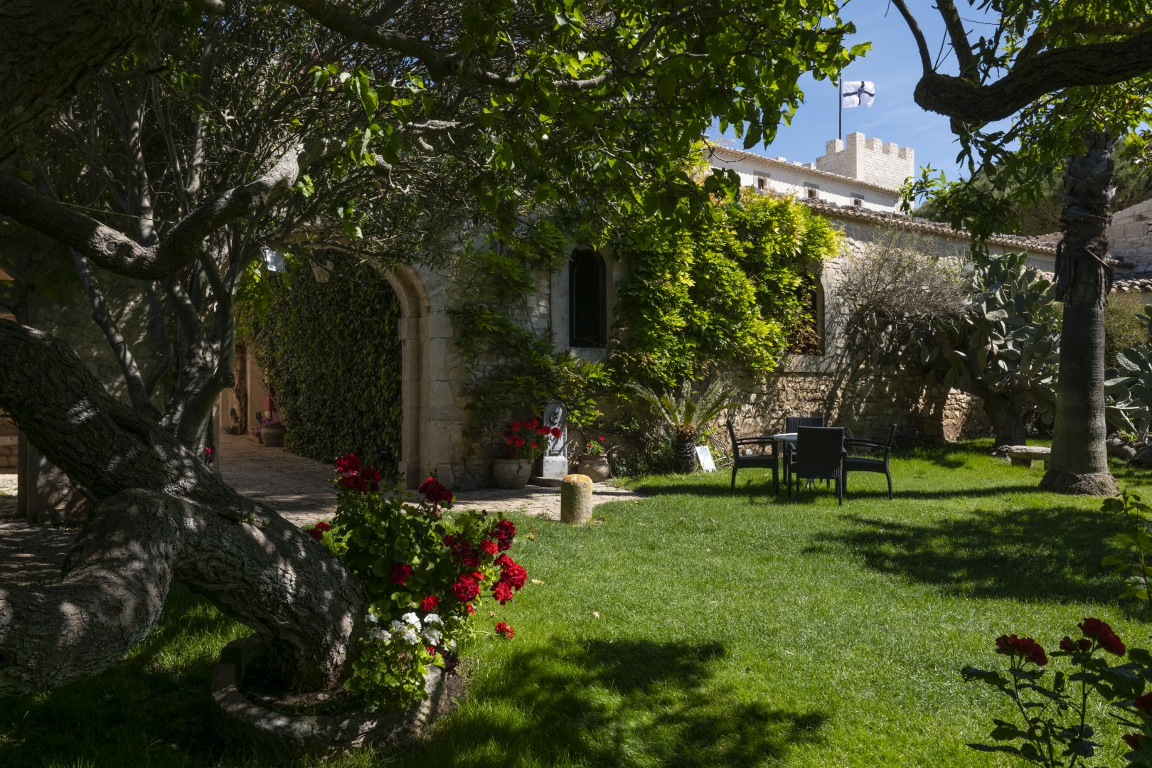 Marina di Ragusa, 25