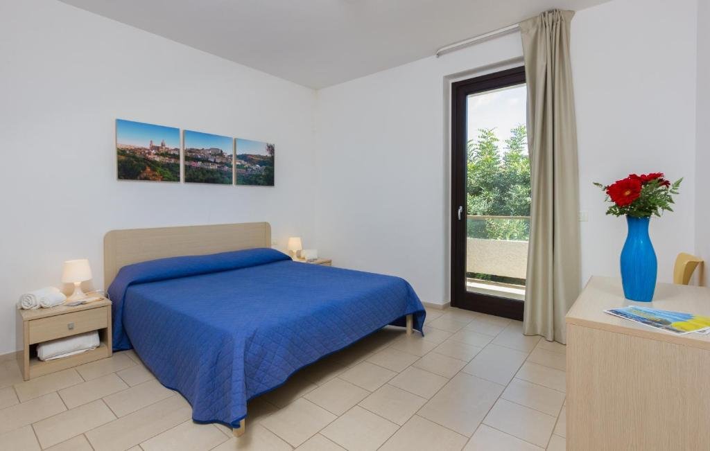 Marina di Ragusa, 10