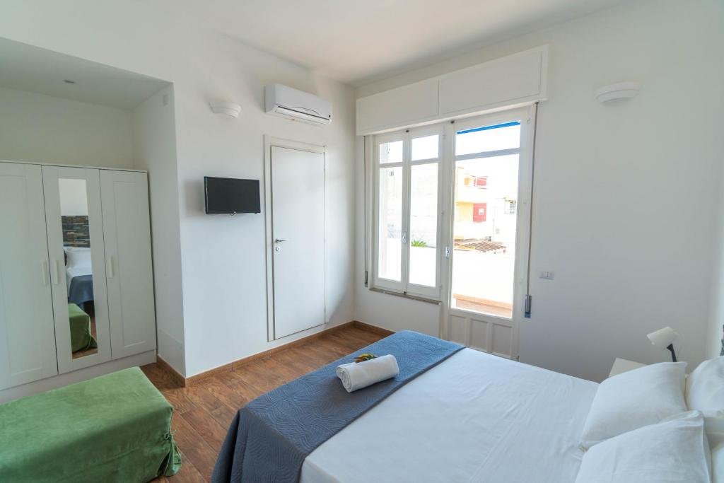 Marina di Ragusa, 01