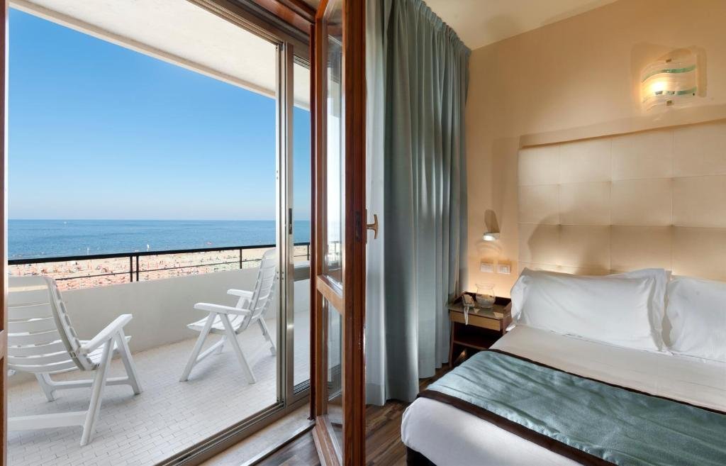 Miramare, 19