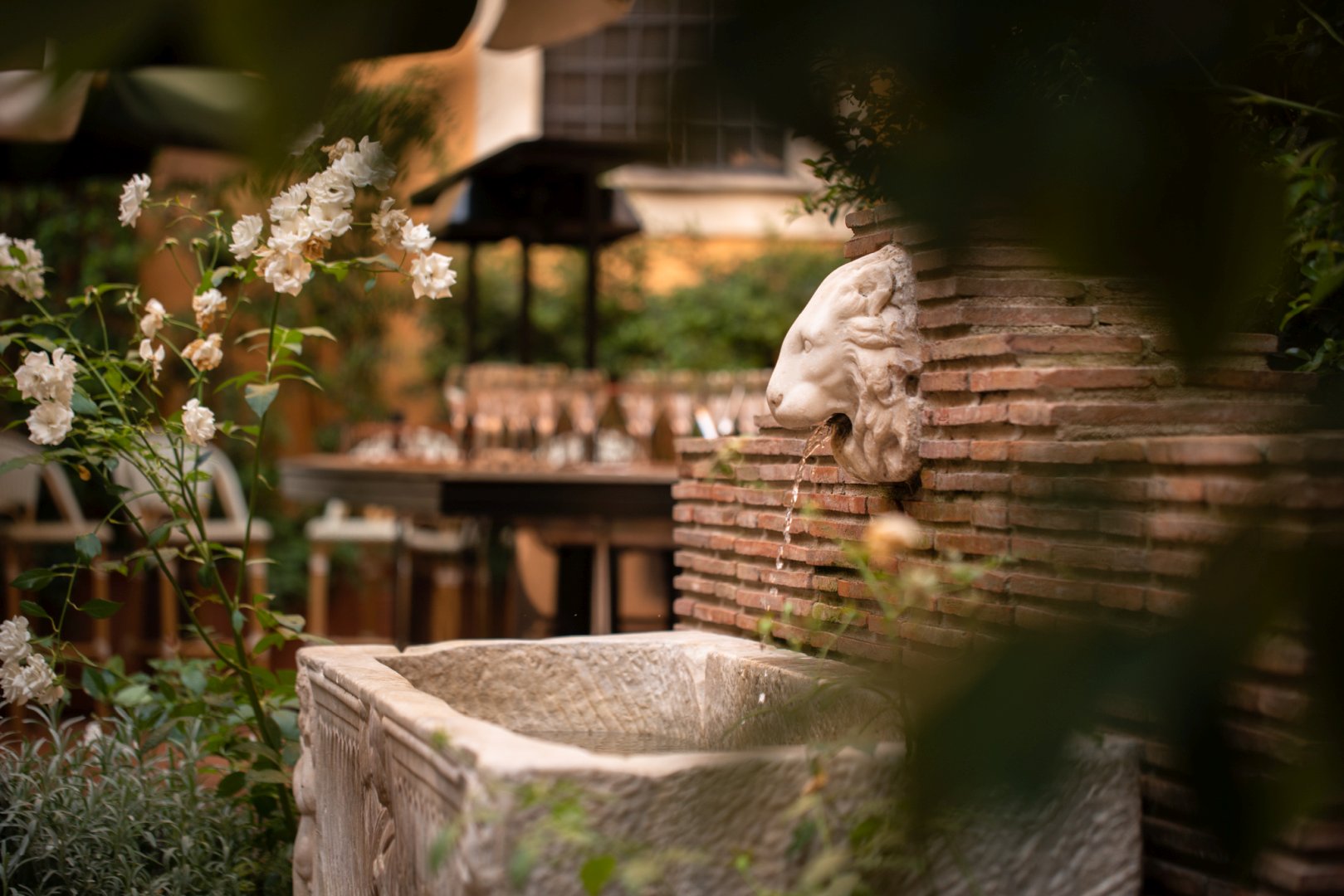 Roma - Piazza di Spagna, 22