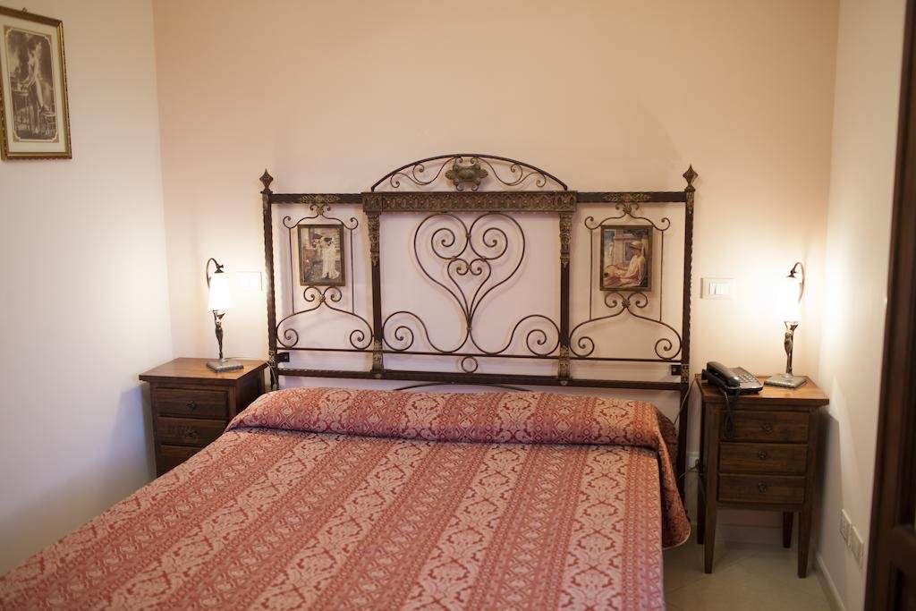 San Vito lo Capo, 12