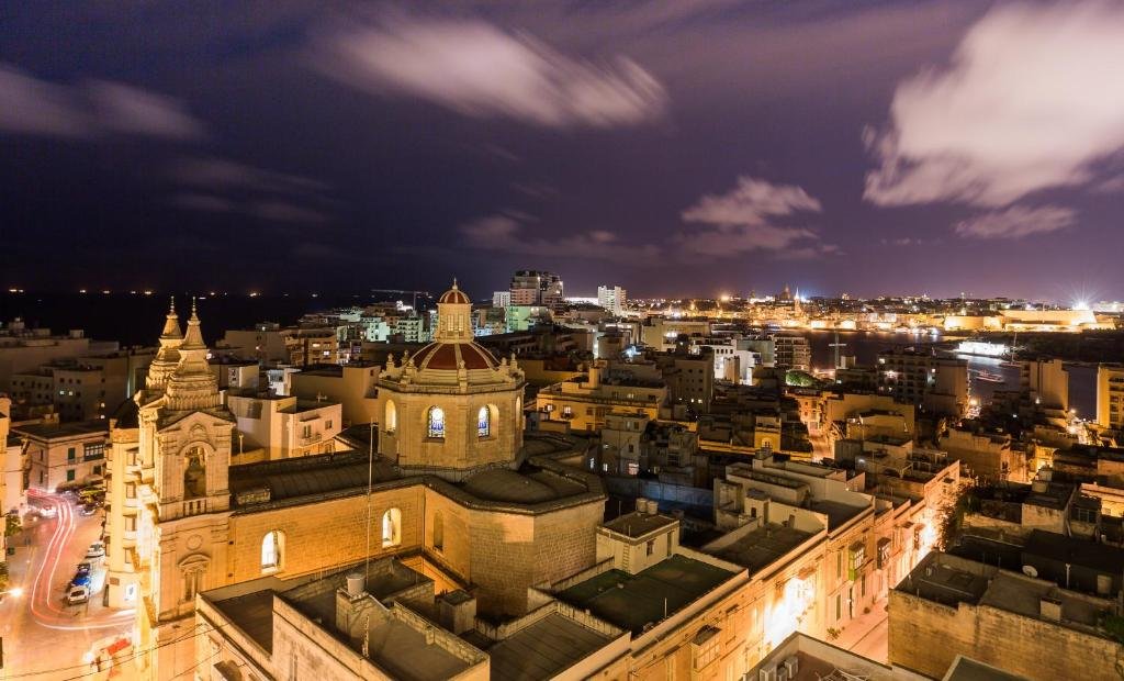 Sliema, 16