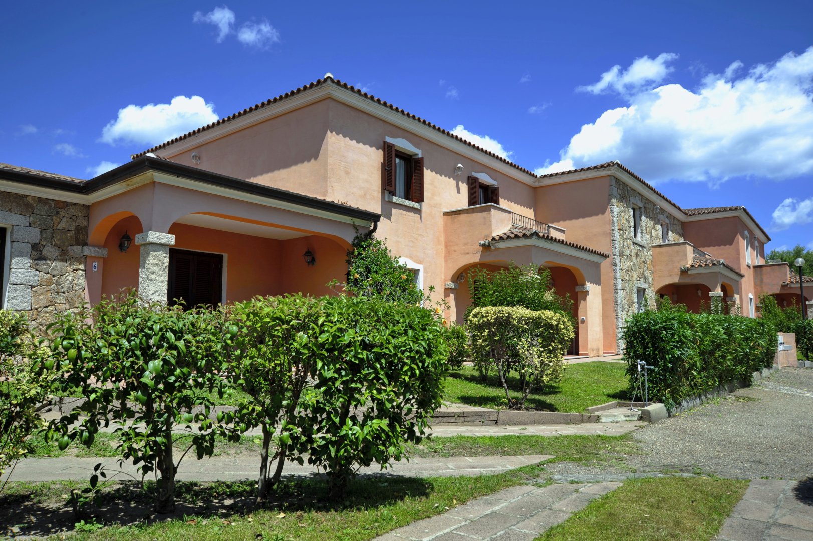 San Teodoro, 14