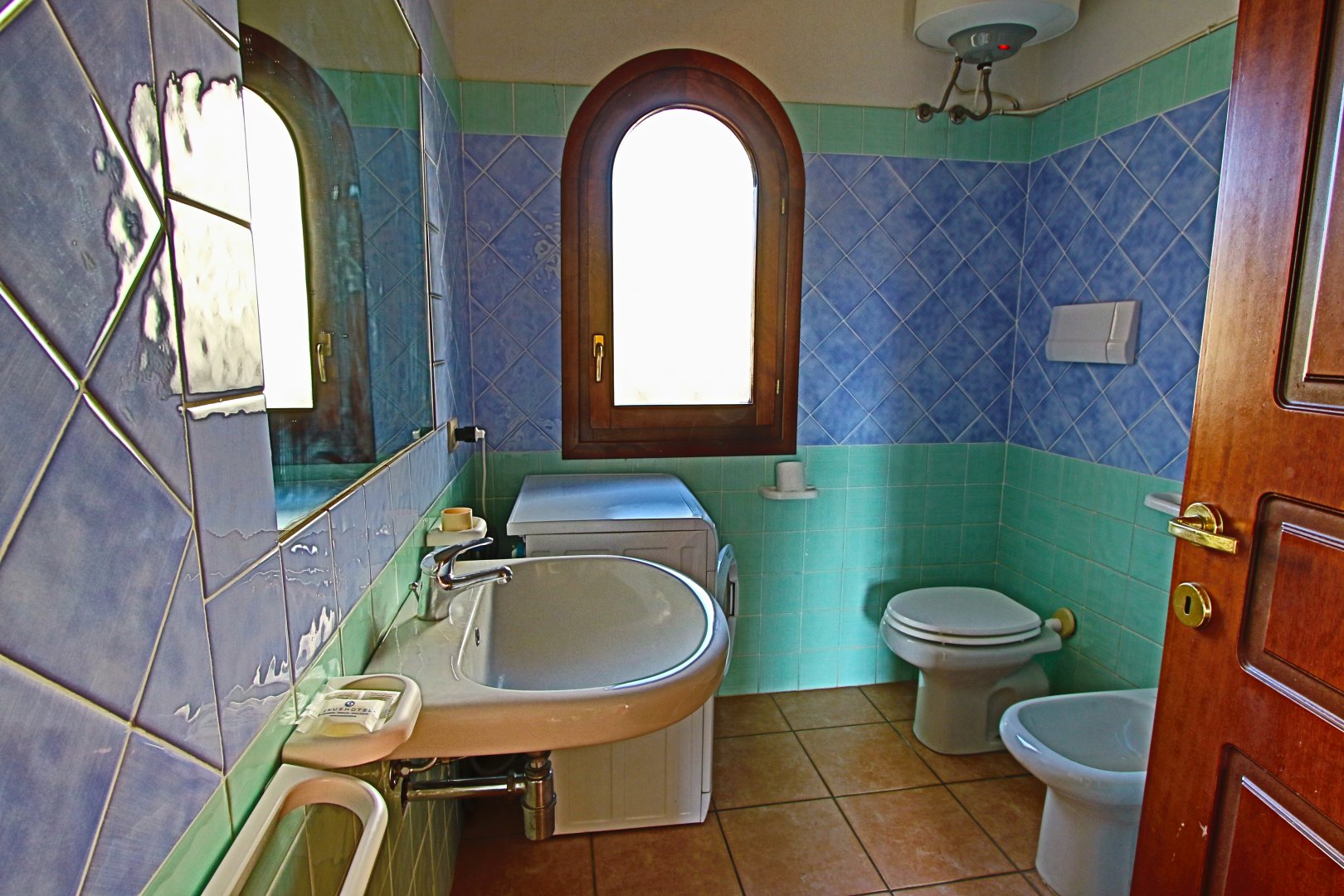 San Teodoro, 17