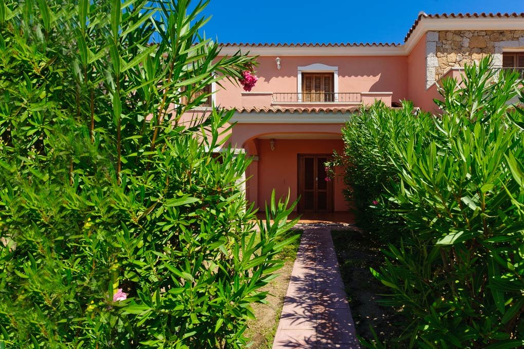 San Teodoro, 18