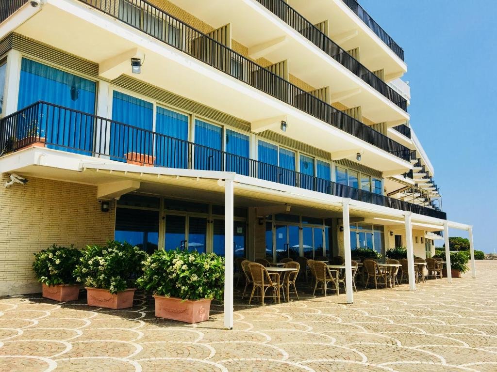 Terracina, 02