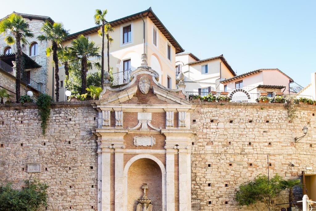 Todi, 01
