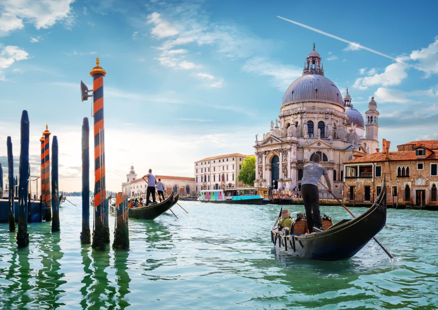 Foto 2 Venezia Svelata 4 stelle: gemme nascoste, tradizioni artigianali e canali da sogno